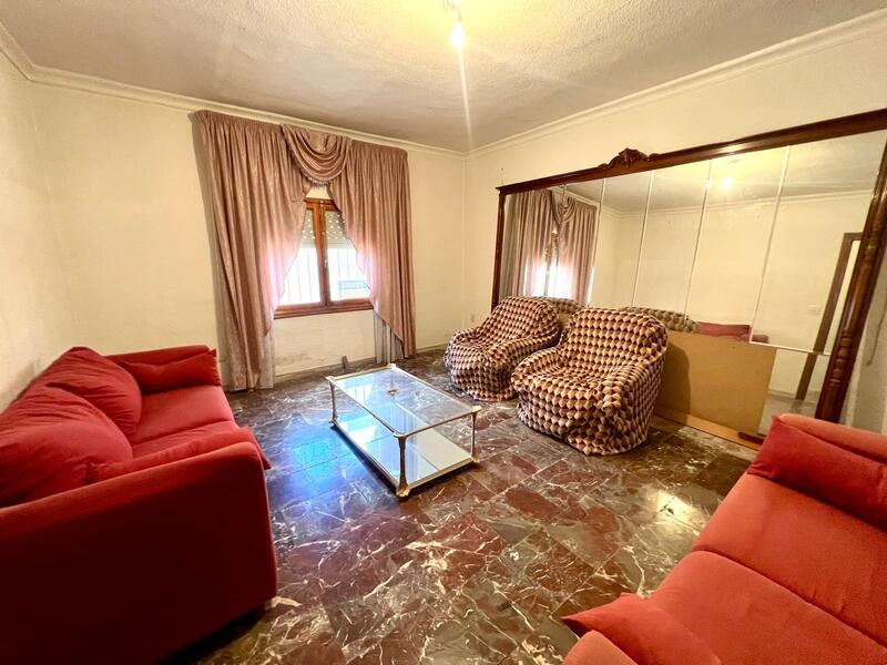 3 bedroom Townhouse for sale