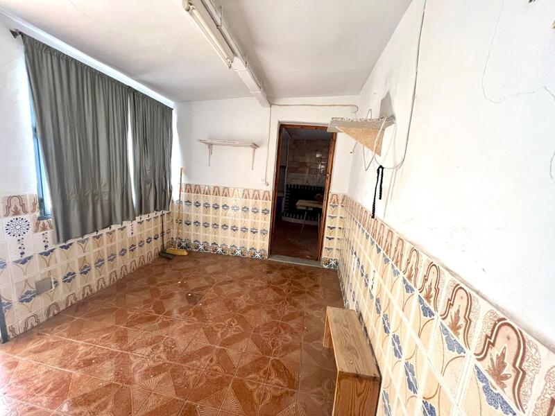 3 bedroom Townhouse for sale