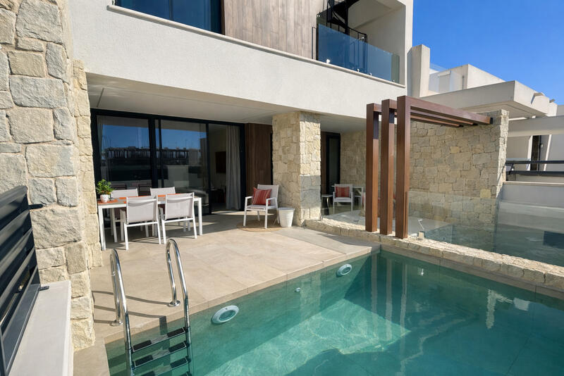 3 bedroom Townhouse for sale