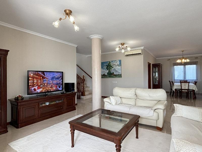 5 Cuarto Villa en venta