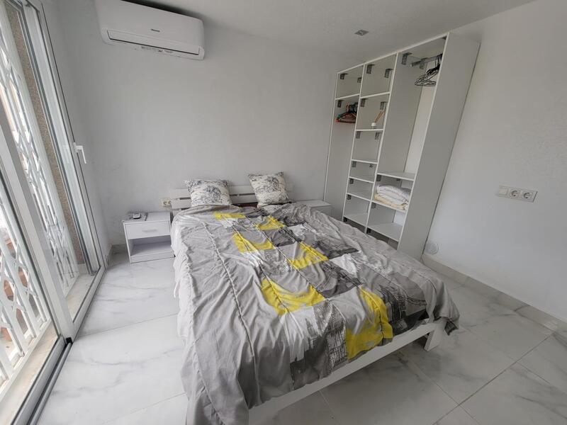 4 bedroom Townhouse for sale