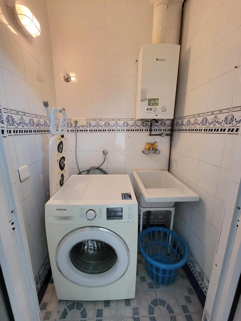 4 bedroom Townhouse for sale