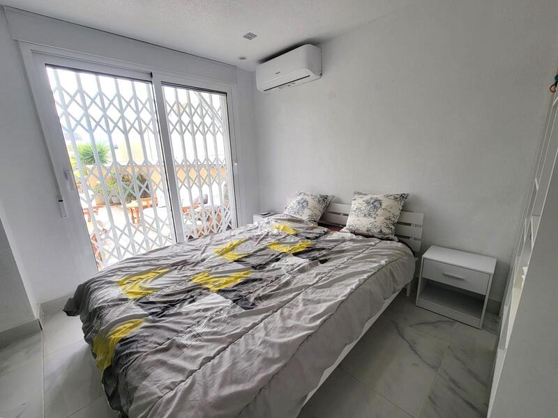 4 bedroom Townhouse for sale