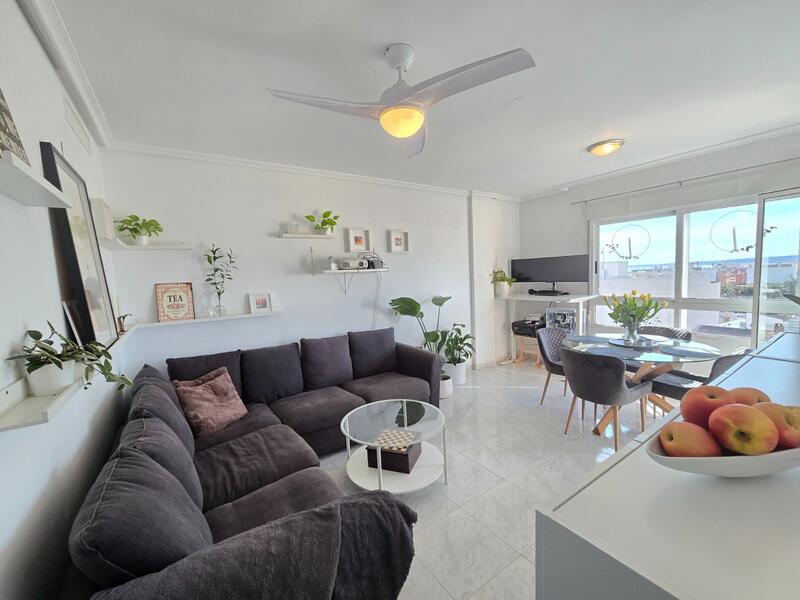 3 bedroom Apartment for sale