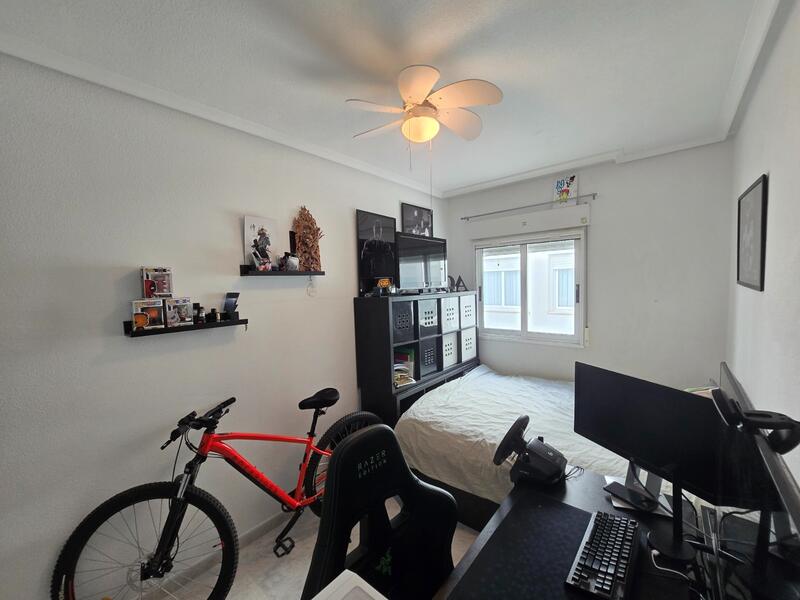 3 bedroom Apartment for sale