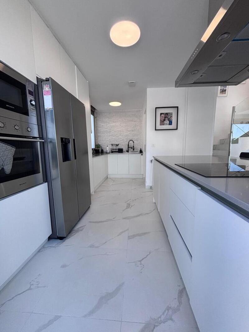 5 bedroom Villa for sale