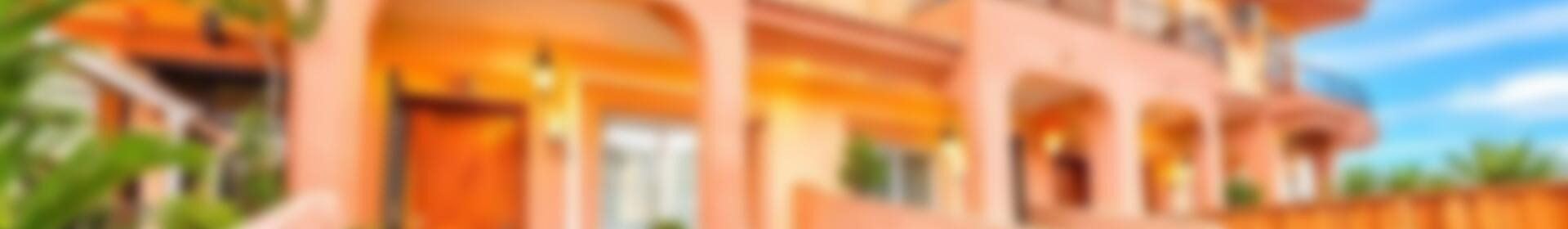 4 bedroom Townhouse for sale