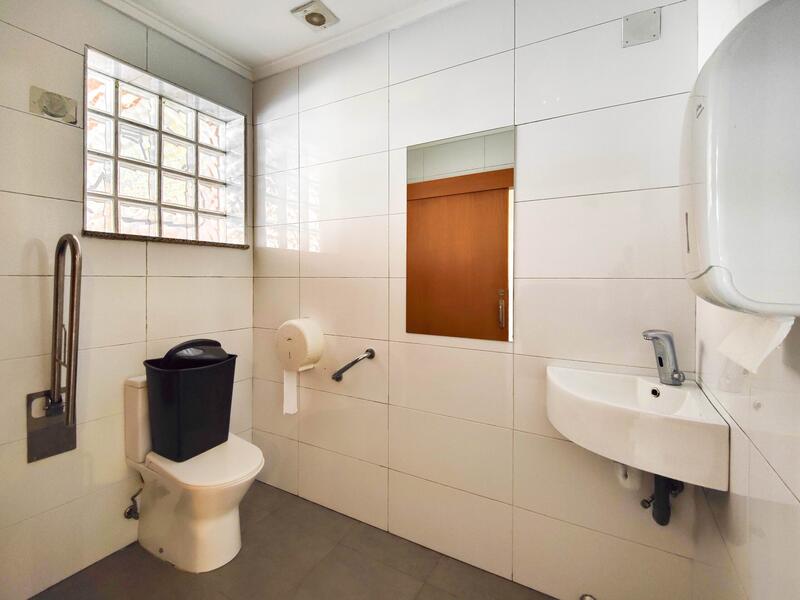 6 bedroom Commercial Property for sale