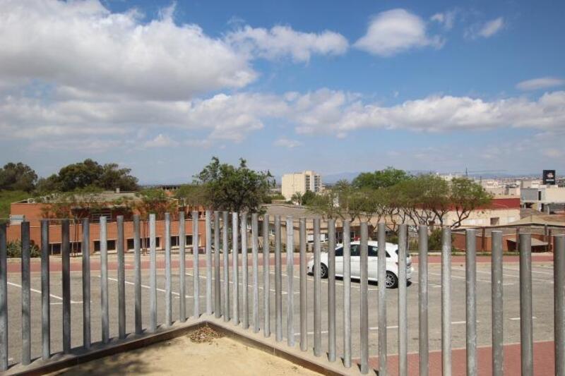 3 bedroom Townhouse for sale