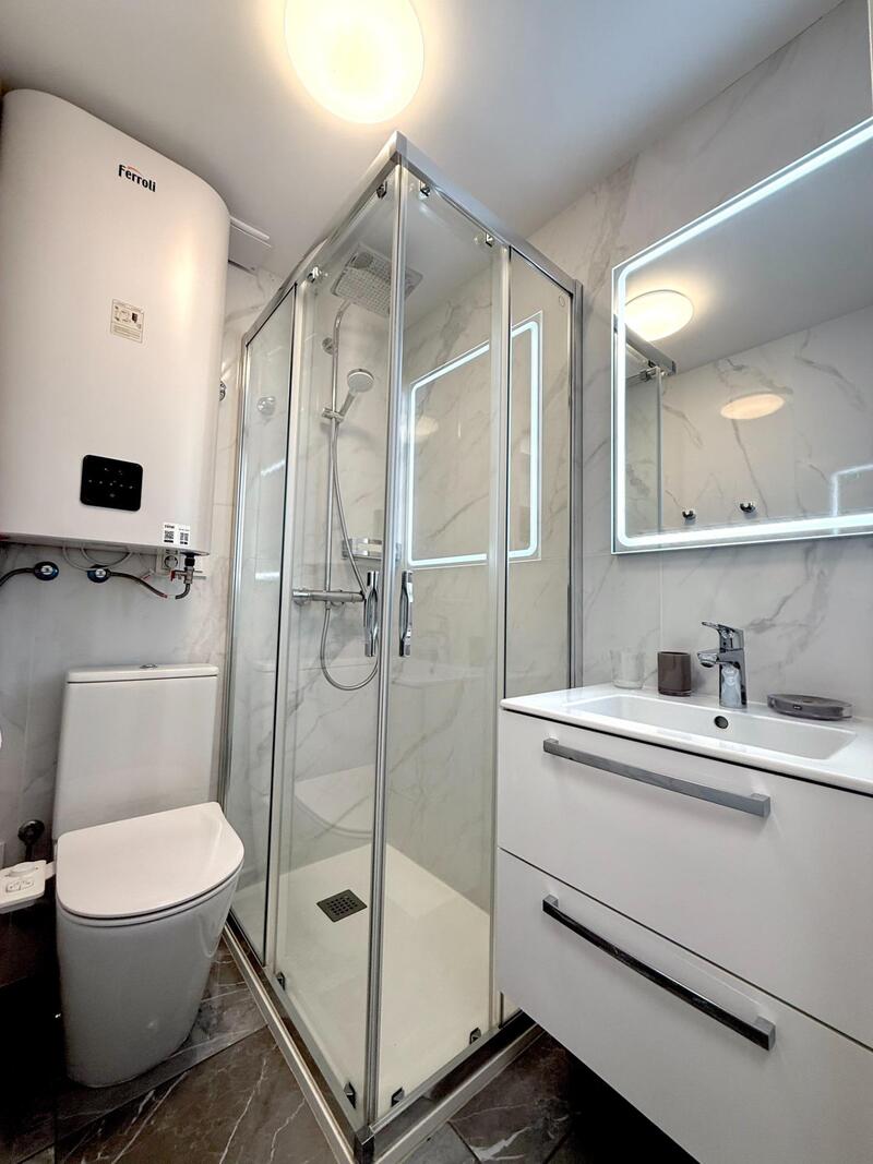 1 bedroom Apartment for sale