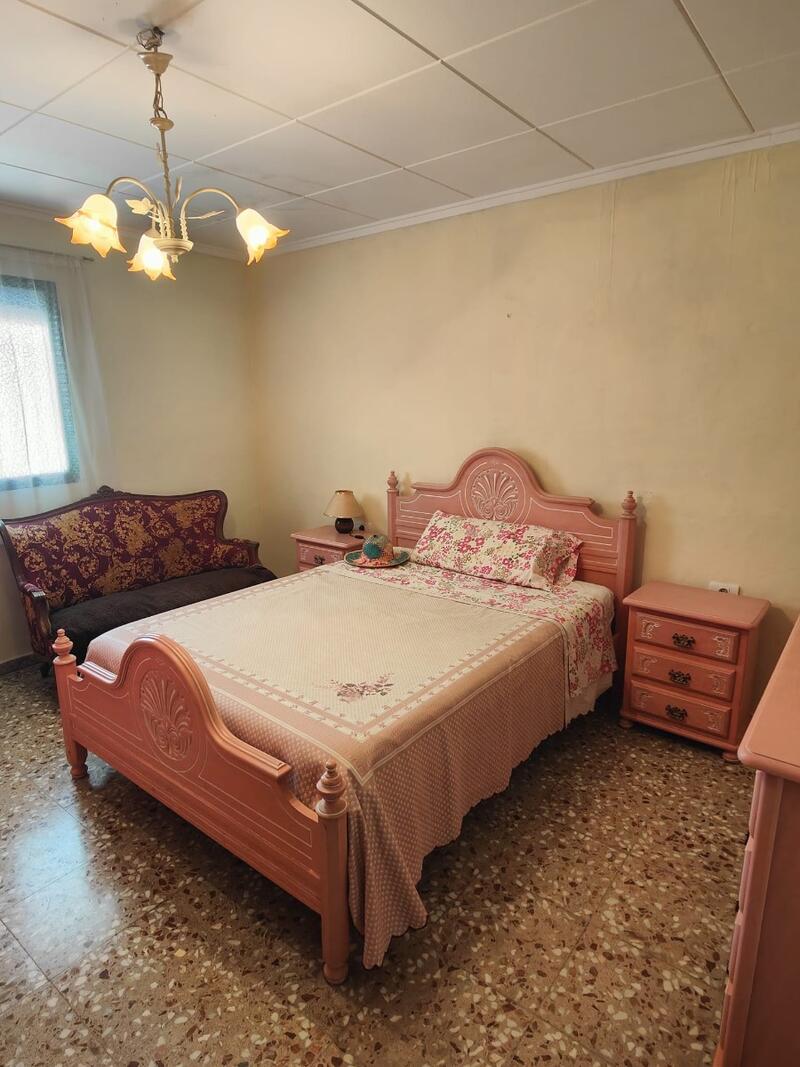 4 bedroom Country House for sale