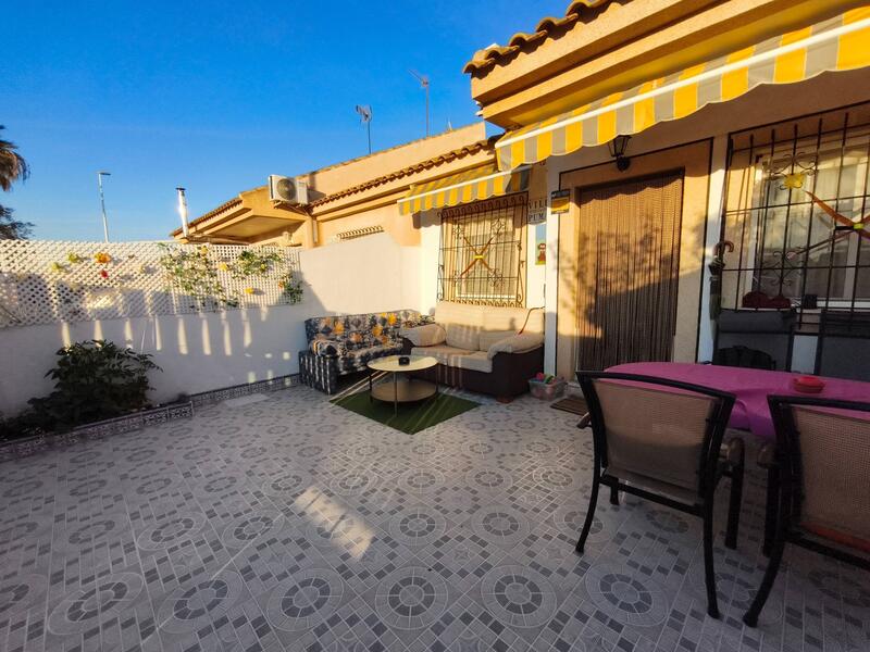 3 bedroom Townhouse for sale