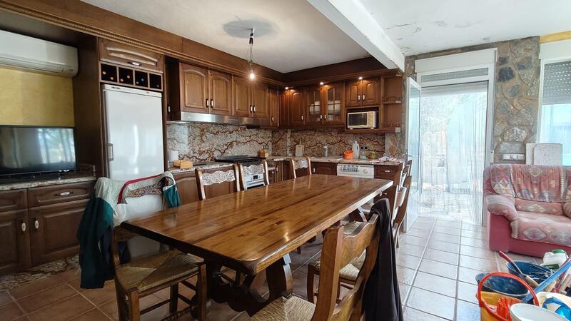 3 bedroom Country House for sale