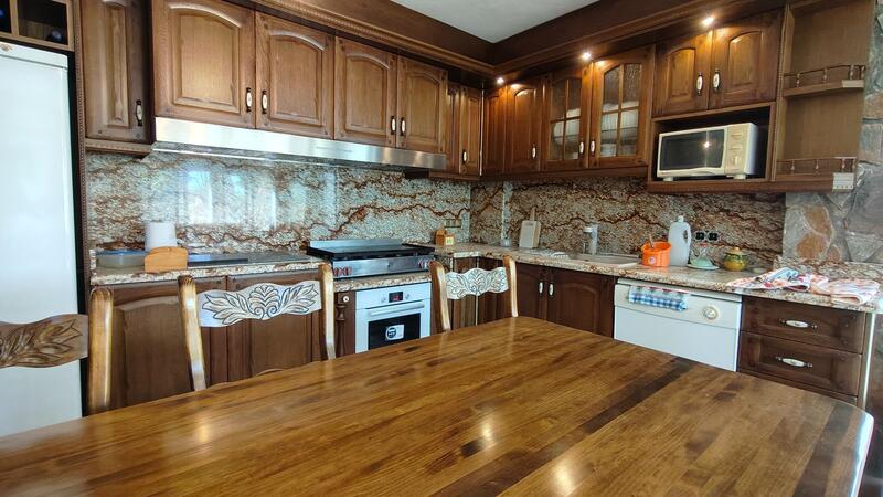 3 bedroom Country House for sale