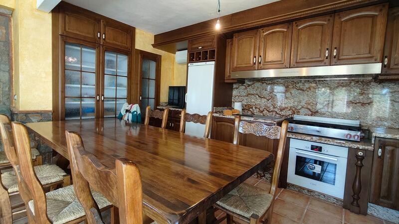 3 bedroom Country House for sale