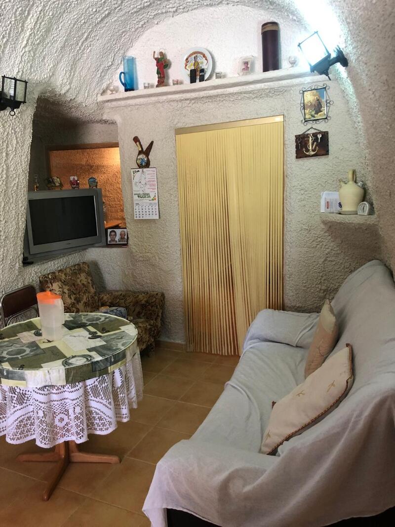 2 Schlafzimmer Landhaus zu verkaufen