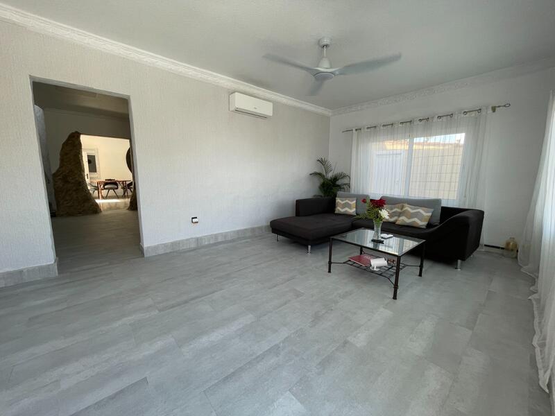 6 спальная комната вилла продается