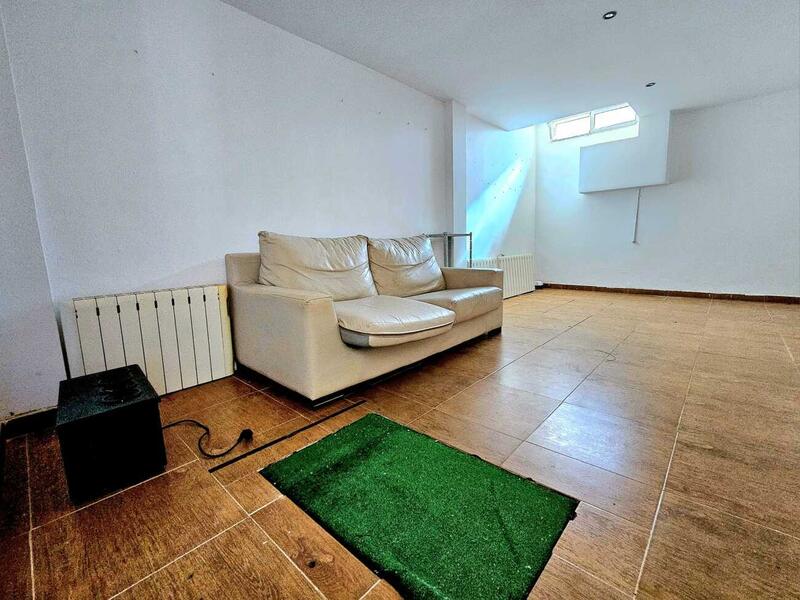 3 slaapkamer Gezinswoning Te koop