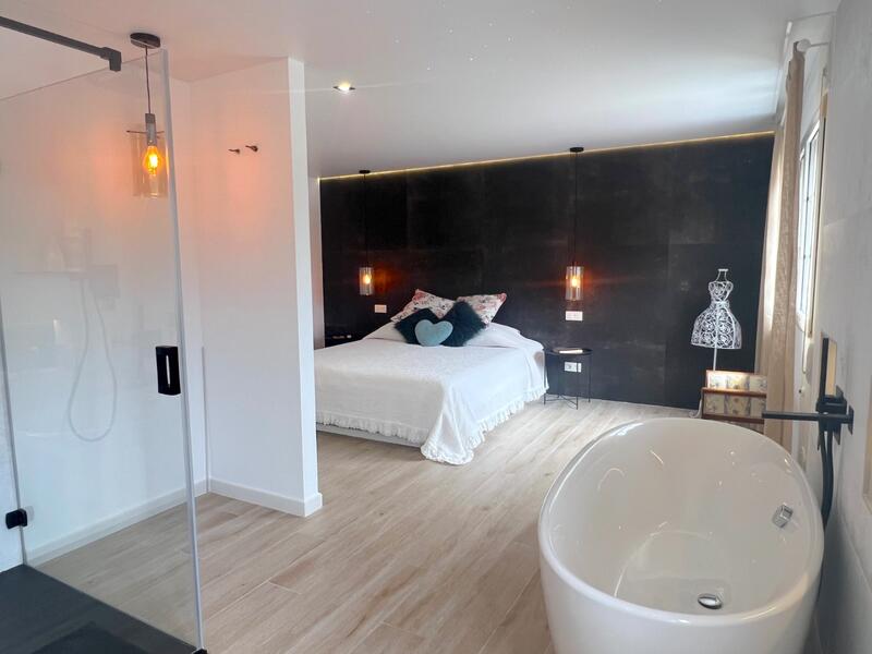 6 slaapkamer Villa Te koop 6 slaapkamer Villa Te koop