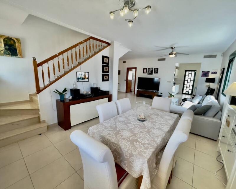 4 bedroom Villa for sale 4 bedroom Villa for sale