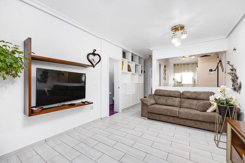 3 slaapkamer Gezinswoning Te koop