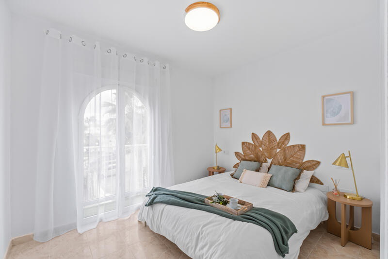 2 bedroom Townhouse for sale