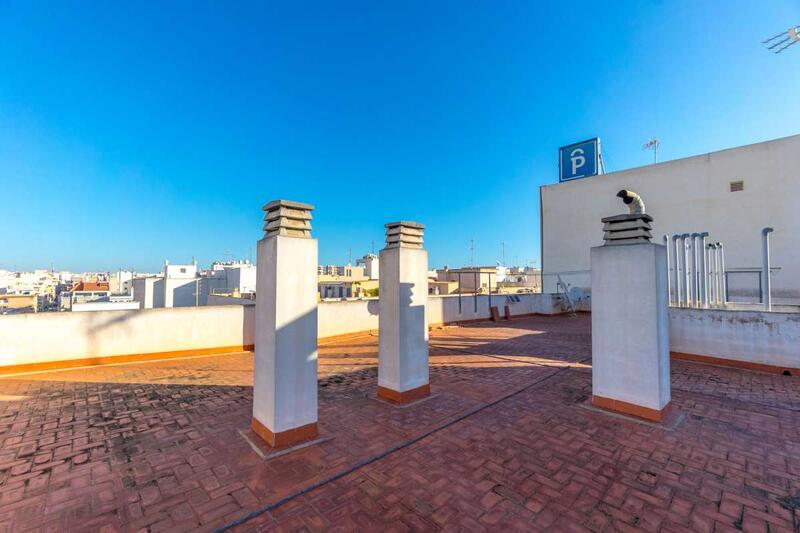 3 bedroom Apartment for sale