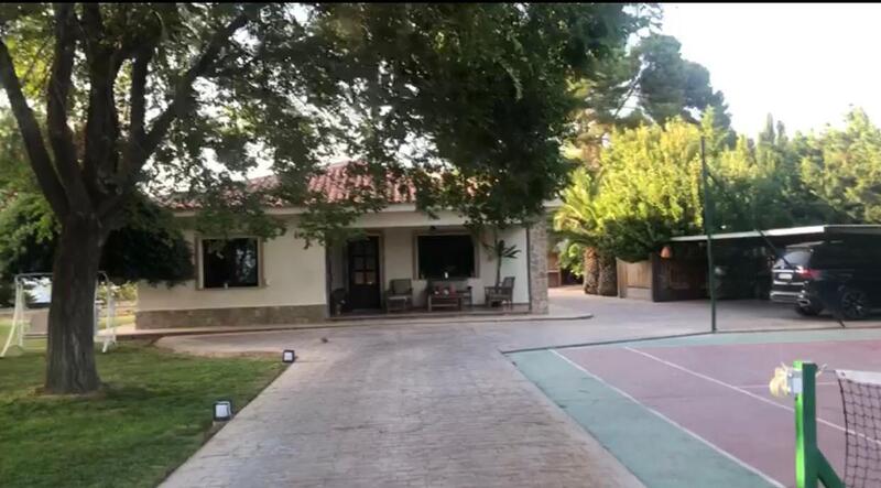 4 bedroom Villa for sale 4 bedroom Villa for sale