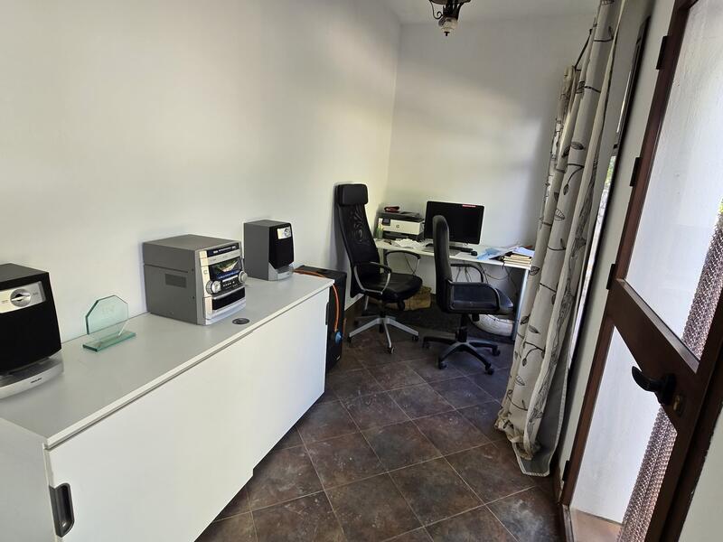 5 спальная комната вилла продается