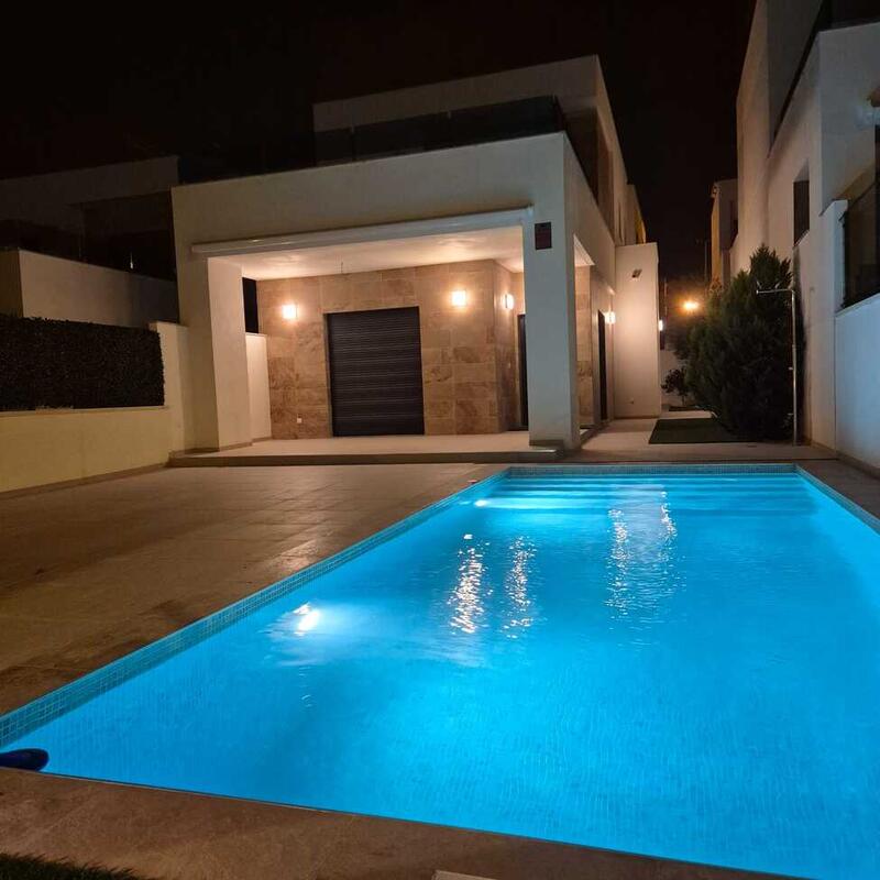 3 bedroom Villa for sale 3 bedroom Villa for sale