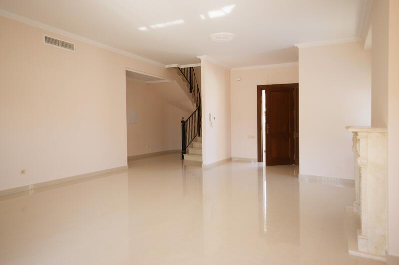 4 Cuarto Villa en venta