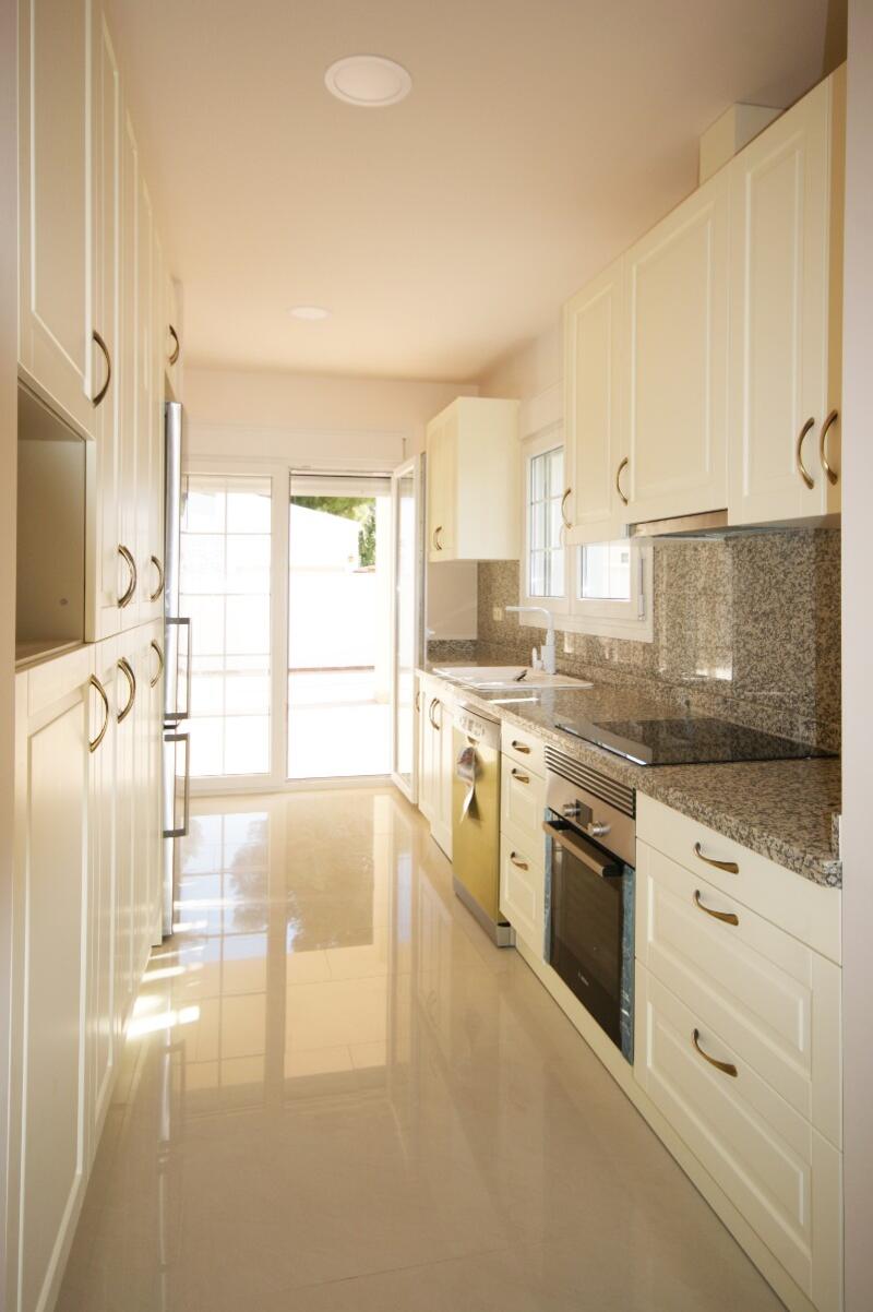 4 Cuarto Villa en venta