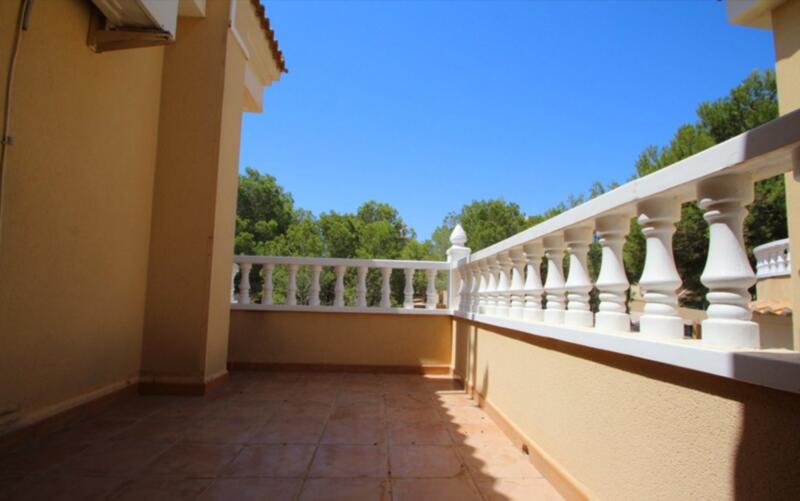 4 Cuarto Villa en venta