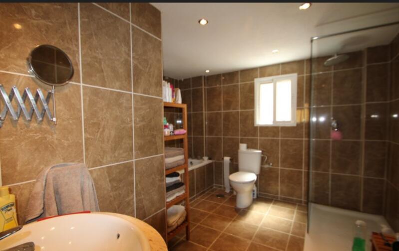 4 Cuarto Villa en venta