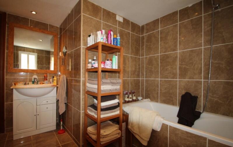 4 Cuarto Villa en venta