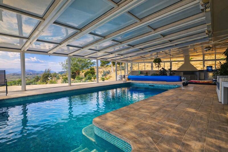 4 Cuarto Villa en venta