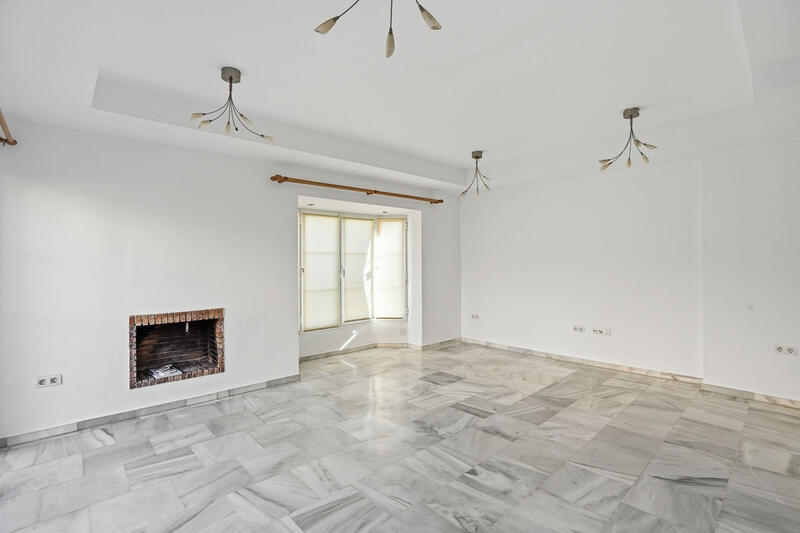 3 slaapkamer Gezinswoning Te koop