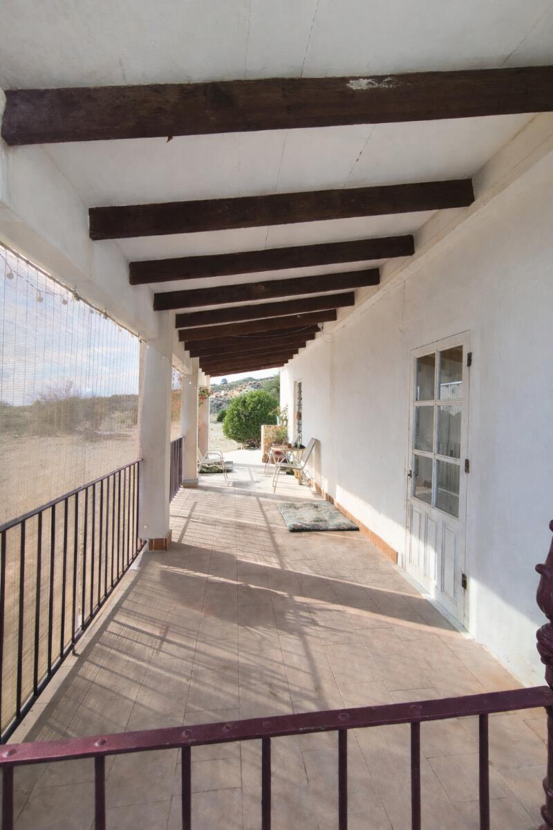 5 bedroom Country House for sale 5 bedroom Country House for sale