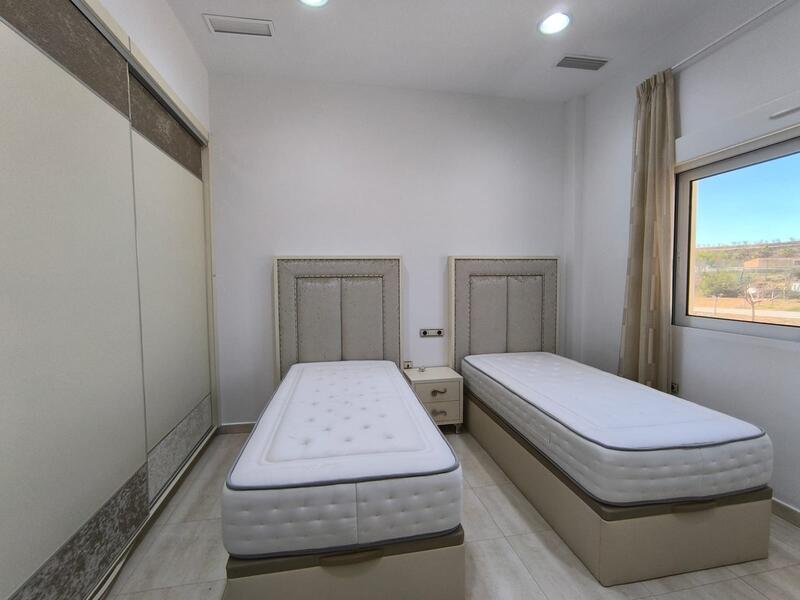 4 Cuarto Villa en venta