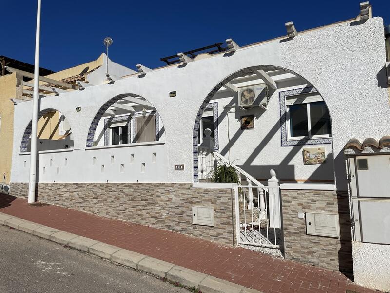 2 bedroom Townhouse for sale 2 bedroom Townhouse for sale