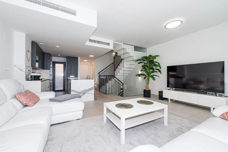 4 спальная комната городская тюрьма продается 4 спальная комната городская тюрьма продается