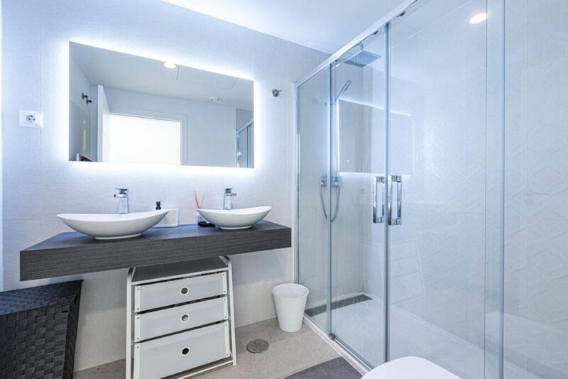 4 спальная комната городская тюрьма продается 4 спальная комната городская тюрьма продается