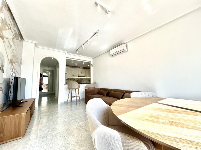 2 slaapkamer Appartement Te koop 2 slaapkamer Appartement Te koop