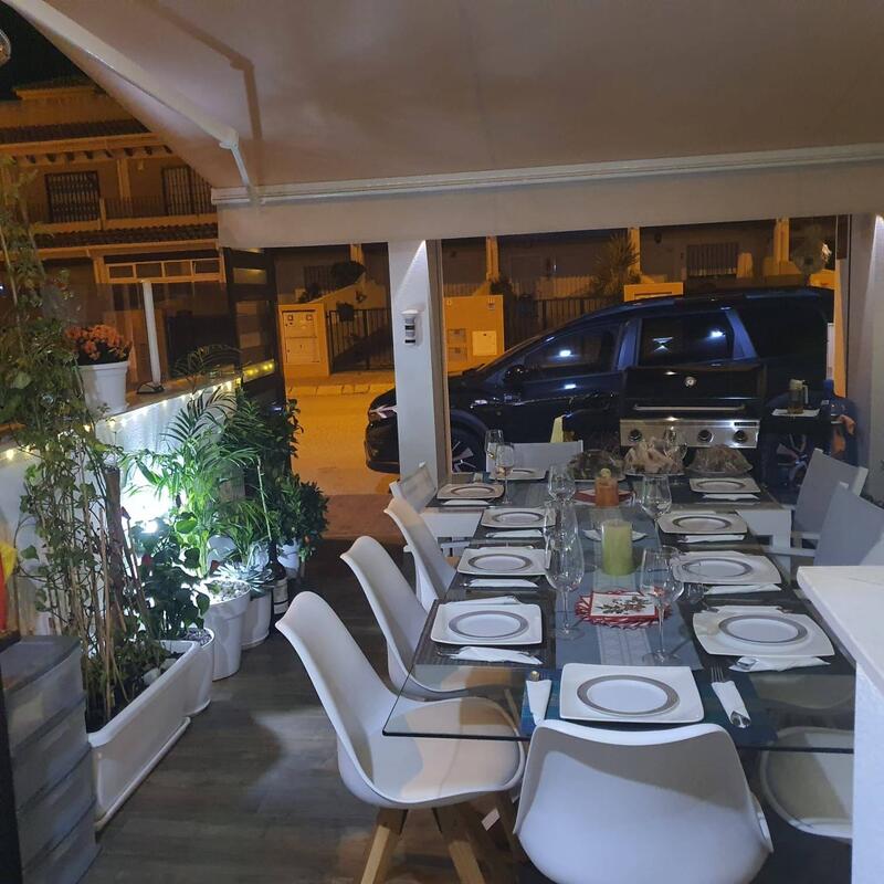 2 slaapkamer Villa Te koop 2 slaapkamer Villa Te koop