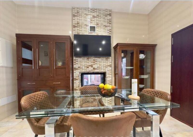 4 спальная комната вилла продается