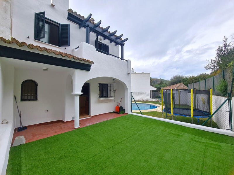 Townhouse for sale in Manilva, Málaga