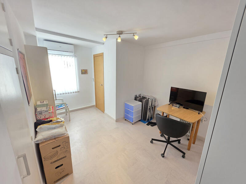 3 bedroom Apartment for sale