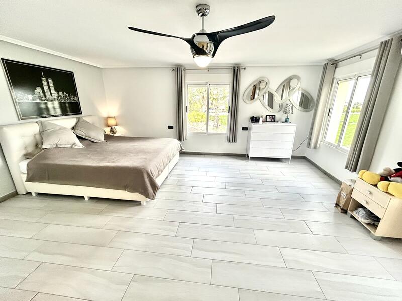 4 bedroom Villa for sale 4 bedroom Villa for sale