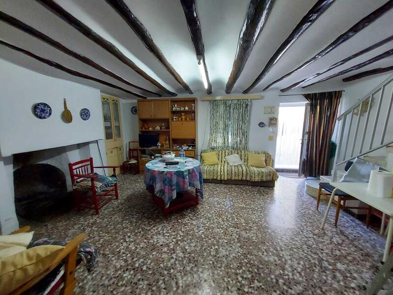 8 bedroom Country House for sale