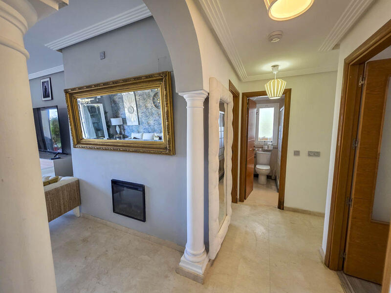 3 спальная комната квартира продается